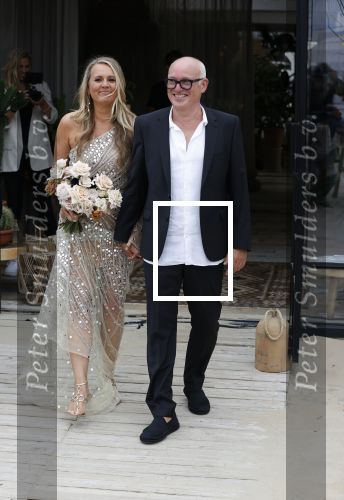 Noordwijk 16 juli 2020
Rene v d Gijp en zijn vrouw Minouche trouwen bij beachclub Tulum.