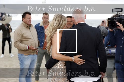 Noordwijk 16 juli 2020
Rene v d Gijp en zijn vrouw Minouche trouwen bij beachclub Tulum.