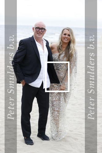 Noordwijk 16 juli 2020
Rene v d Gijp en zijn vrouw Minouche trouwen bij beachclub Tulum.