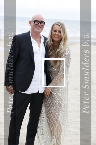 Noordwijk 16 juli 2020
Rene v d Gijp en zijn vrouw Minouche trouwen bij beachclub Tulum.