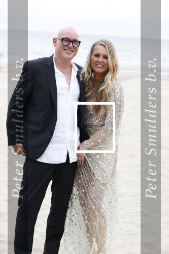 Noordwijk 16 juli 2020
Rene v d Gijp en zijn vrouw Minouche trouwen bij beachclub Tulum.