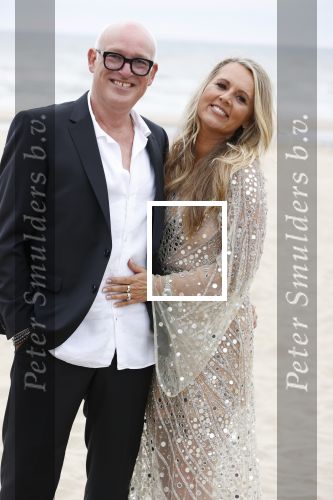 Noordwijk 16 juli 2020
Rene v d Gijp en zijn vrouw Minouche trouwen bij beachclub Tulum.
