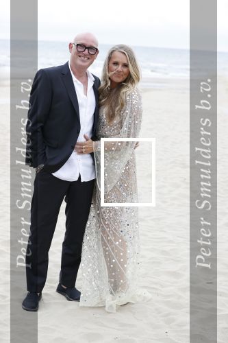 Noordwijk 16 juli 2020
Rene v d Gijp en zijn vrouw Minouche trouwen bij beachclub Tulum.
