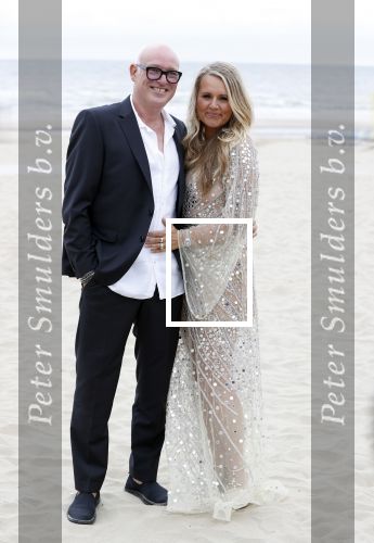 Noordwijk 16 juli 2020
Rene v d Gijp en zijn vrouw Minouche trouwen bij beachclub Tulum.