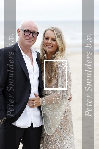 Noordwijk 16 juli 2020
Rene v d Gijp en zijn vrouw Minouche trouwen bij beachclub Tulum.