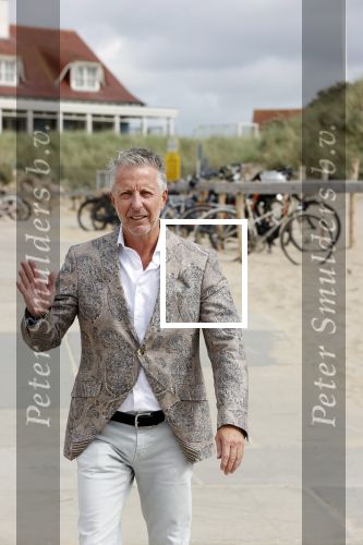 Noordwijk 16 juli 2020
Rene v d Gijp en zijn vrouw Minouche trouwen bij beachclub Tulum.