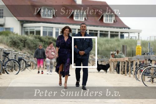 Noordwijk 16 juli 2020
Rene v d Gijp en zijn vrouw Minouche trouwen bij beachclub Tulum.
