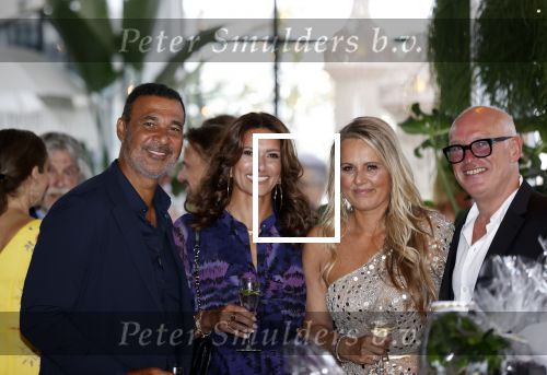 Noordwijk 16 juli 2020
Rene v d Gijp en zijn vrouw Minouche trouwen bij beachclub Tulum.