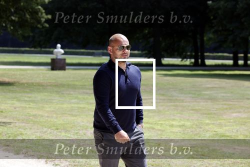 Doorn 27 juni 2020
Presentatie boek Wesley Sneijder . Het boek is geschreven door Kees Jansma en mark v Bommel ontving het eerste exemplaar.