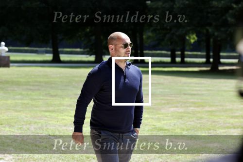 Doorn 27 juni 2020
Presentatie boek Wesley Sneijder . Het boek is geschreven door Kees Jansma en mark v Bommel ontving het eerste exemplaar.