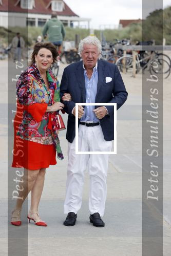 Noordwijk 16 juli 2020
Rene v d Gijp en zijn vrouw Minouche trouwen bij beachclub Tulum.