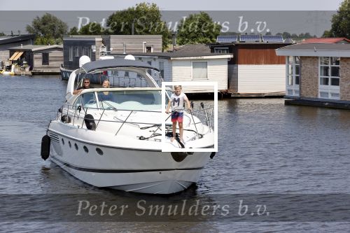 Assendelft 26 juni 2020
Wolter Kroes en zijn vrouw Tessa en zoon Tom gaan varen met zijn prachtige boot