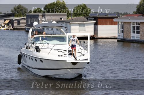 Assendelft 26 juni 2020
Wolter Kroes en zijn vrouw Tessa en zoon Tom gaan varen met zijn prachtige boot