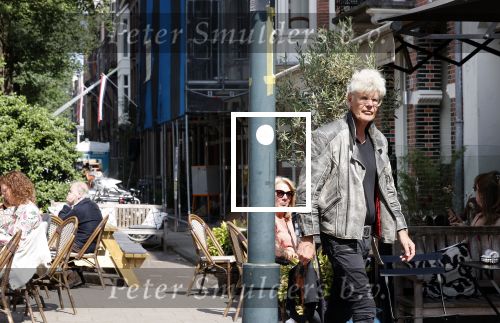 Amsterdam 23 juli 2021
Ad Visser en Sheila de Vries op terras samen in Amsterdam.