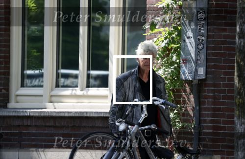 Amsterdam 23 juli 2021
Ad Visser en Sheila de Vries op terras samen in Amsterdam.