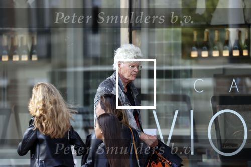 Amsterdam 23 juli 2021
Ad Visser en Sheila de Vries op terras samen in Amsterdam.