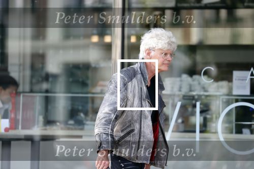 Amsterdam 23 juli 2021
Ad Visser en Sheila de Vries op terras samen in Amsterdam.