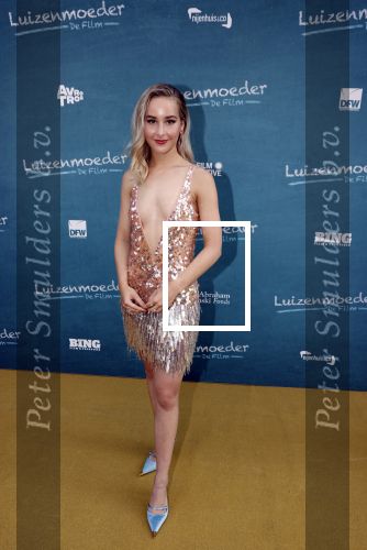 Amsterdam 16 juli 2021
Premiere de Luizenmoeder in Tuschinski.
Aiko Mila Beemsterboer met haar ouders