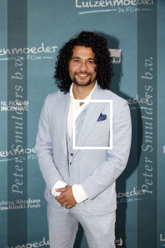 Amsterdam 16 juli 2021
Premiere de Luizenmoeder in Tuschinski.
Alkan ï¿½ï¿½klï¿½
Alcan Coklu