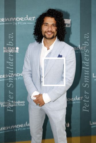 Amsterdam 16 juli 2021
Premiere de Luizenmoeder in Tuschinski.
Alkan ï¿½ï¿½klï¿½
Alcan Coklu