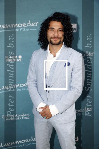 Amsterdam 16 juli 2021
Premiere de Luizenmoeder in Tuschinski.
Alkan ï¿½ï¿½klï¿½
Alcan Coklu