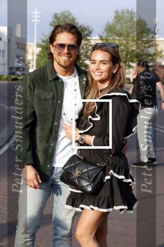 Amsterdam 20 juni 2021
Andre Hazes en zijn vriendin Sarah v Soelen bij de amsterdamse zomer in het Olympisch stadion.