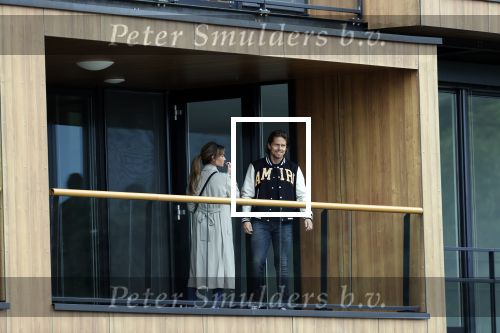 Bergschenhoek / Rotterdam 15 juli 2021
Andre Hazes en Sarah v Soelen hebben vandaag de sleutel van hun nieuwe huis / appartement gekregen.