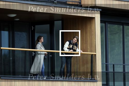 Bergschenhoek / Rotterdam 15 juli 2021
Andre Hazes en Sarah v Soelen hebben vandaag de sleutel van hun nieuwe huis / appartement gekregen.