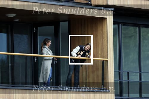 Bergschenhoek / Rotterdam 15 juli 2021
Andre Hazes en Sarah v Soelen hebben vandaag de sleutel van hun nieuwe huis / appartement gekregen.