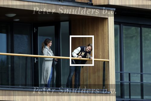Bergschenhoek / Rotterdam 15 juli 2021
Andre Hazes en Sarah v Soelen hebben vandaag de sleutel van hun nieuwe huis / appartement gekregen.