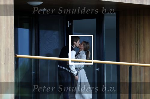 Bergschenhoek / Rotterdam 15 juli 2021
Andre Hazes en Sarah v Soelen hebben vandaag de sleutel van hun nieuwe huis / appartement gekregen.