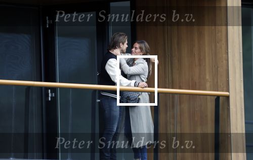 Bergschenhoek / Rotterdam 15 juli 2021
Andre Hazes en Sarah v Soelen hebben vandaag de sleutel van hun nieuwe huis / appartement gekregen.