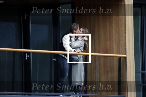 Bergschenhoek / Rotterdam 15 juli 2021
Andre Hazes en Sarah v Soelen hebben vandaag de sleutel van hun nieuwe huis / appartement gekregen.
