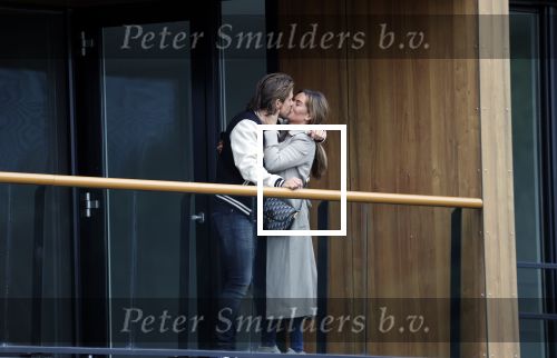 Bergschenhoek / Rotterdam 15 juli 2021
Andre Hazes en Sarah v Soelen hebben vandaag de sleutel van hun nieuwe huis / appartement gekregen.