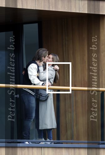 Bergschenhoek / Rotterdam 15 juli 2021
Andre Hazes en Sarah v Soelen hebben vandaag de sleutel van hun nieuwe huis / appartement gekregen.