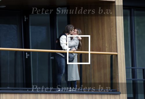 Bergschenhoek / Rotterdam 15 juli 2021
Andre Hazes en Sarah v Soelen hebben vandaag de sleutel van hun nieuwe huis / appartement gekregen.