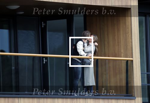 Bergschenhoek / Rotterdam 15 juli 2021
Andre Hazes en Sarah v Soelen hebben vandaag de sleutel van hun nieuwe huis / appartement gekregen.