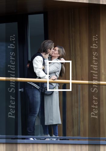 Bergschenhoek / Rotterdam 15 juli 2021
Andre Hazes en Sarah v Soelen hebben vandaag de sleutel van hun nieuwe huis / appartement gekregen.
