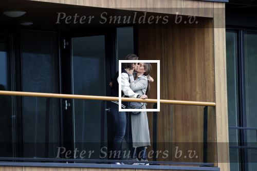 Bergschenhoek / Rotterdam 15 juli 2021
Andre Hazes en Sarah v Soelen hebben vandaag de sleutel van hun nieuwe huis / appartement gekregen.