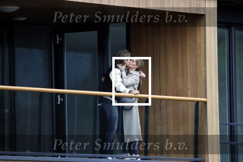 Bergschenhoek / Rotterdam 15 juli 2021
Andre Hazes en Sarah v Soelen hebben vandaag de sleutel van hun nieuwe huis / appartement gekregen.