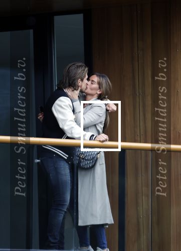 Bergschenhoek / Rotterdam 15 juli 2021
Andre Hazes en Sarah v Soelen hebben vandaag de sleutel van hun nieuwe huis / appartement gekregen.