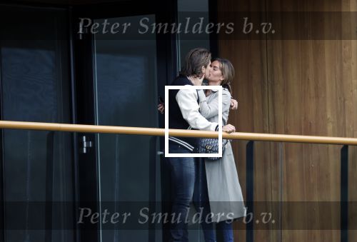 Bergschenhoek / Rotterdam 15 juli 2021
Andre Hazes en Sarah v Soelen hebben vandaag de sleutel van hun nieuwe huis / appartement gekregen.