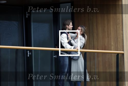 Bergschenhoek / Rotterdam 15 juli 2021
Andre Hazes en Sarah v Soelen hebben vandaag de sleutel van hun nieuwe huis / appartement gekregen.