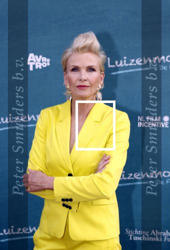 Amsterdam 16 juli 2021
Premiere de Luizenmoeder in Tuschinski. Anita Witzier