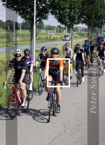 Zevenhuizen 4 juli 2021
Leontien v Moorsel Wendy v Dijk en Anouk Smulders gaan met 500 vrouwen de Amstel Gold race rijden . Vandaag was er een training . Ook Michael Zijlaard en zijn broer Ron reden mee.
