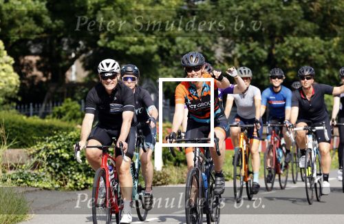 Zevenhuizen 4 juli 2021
Leontien v Moorsel Wendy v Dijk en Anouk Smulders gaan met 500 vrouwen de Amstel Gold race rijden . Vandaag was er een training . Ook Michael Zijlaard en zijn broer Ron reden mee.