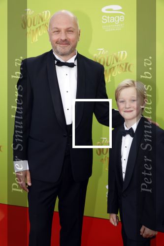 Scheveningen 9 juli 2021
Premiere sound of music in het circustheater.
Boris van der Ham met zijn zoon