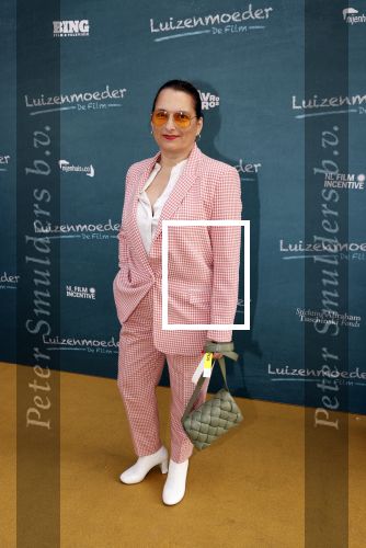 Amsterdam 16 juli 2021
Premiere de Luizenmoeder in Tuschinski. Carly Wijs
