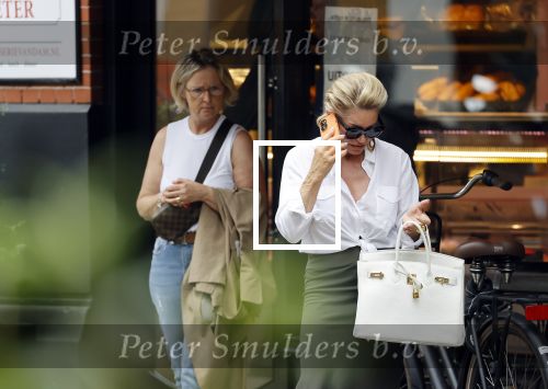 Amsterdam 28 juni 2021
Connie Witteman doet boodschappen op de cornelis schuytstraat