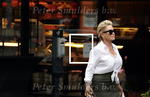 Amsterdam 28 juni 2021
Connie Witteman doet boodschappen op de cornelis schuytstraat